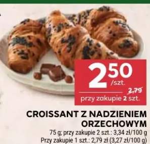 Croissant z nadzieniem orzechowym