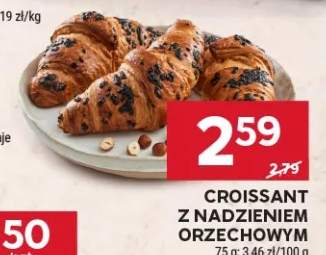 Croissant z nadzieniem orzechowym