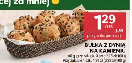 Bułka z dynią na kamieniu