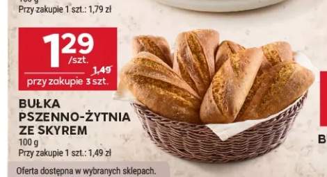 Bułka pszenno-żytnia ze skyrem