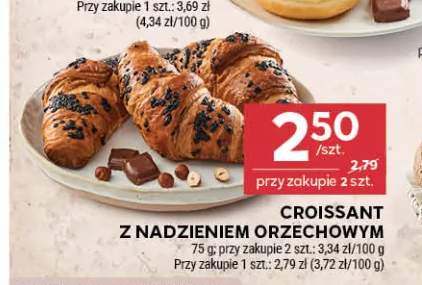 Croissant z nadzieniem orzechowym