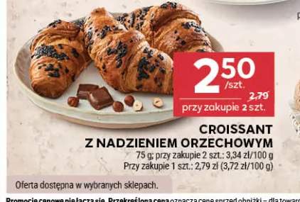 Croissant z nadzieniem orzechowym