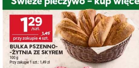 Bułka pszenno-żytnia ze skyrem